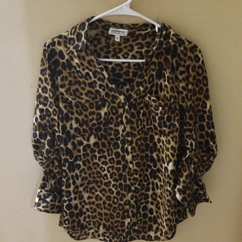 Express lepord top